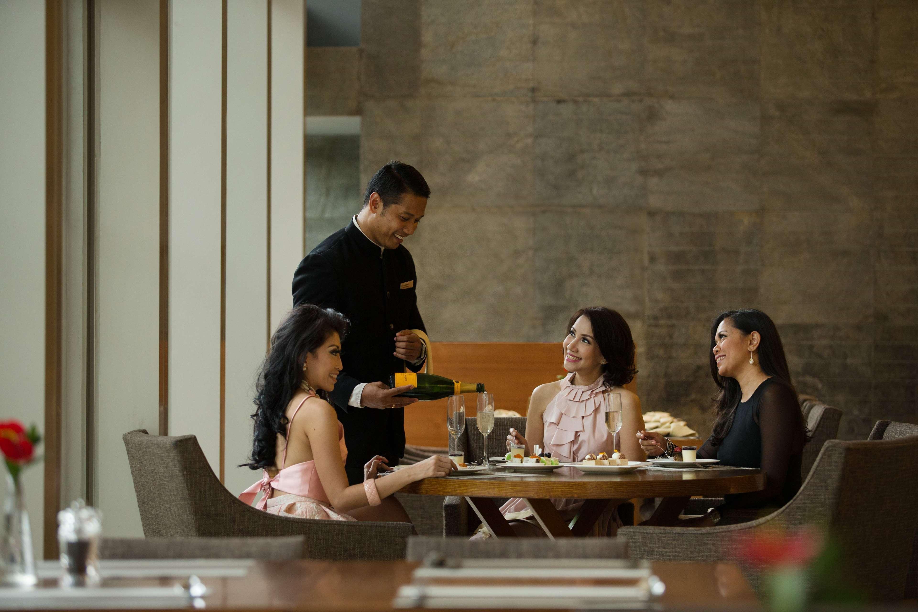 Hilton Bandung Hotell Eksteriør bilde