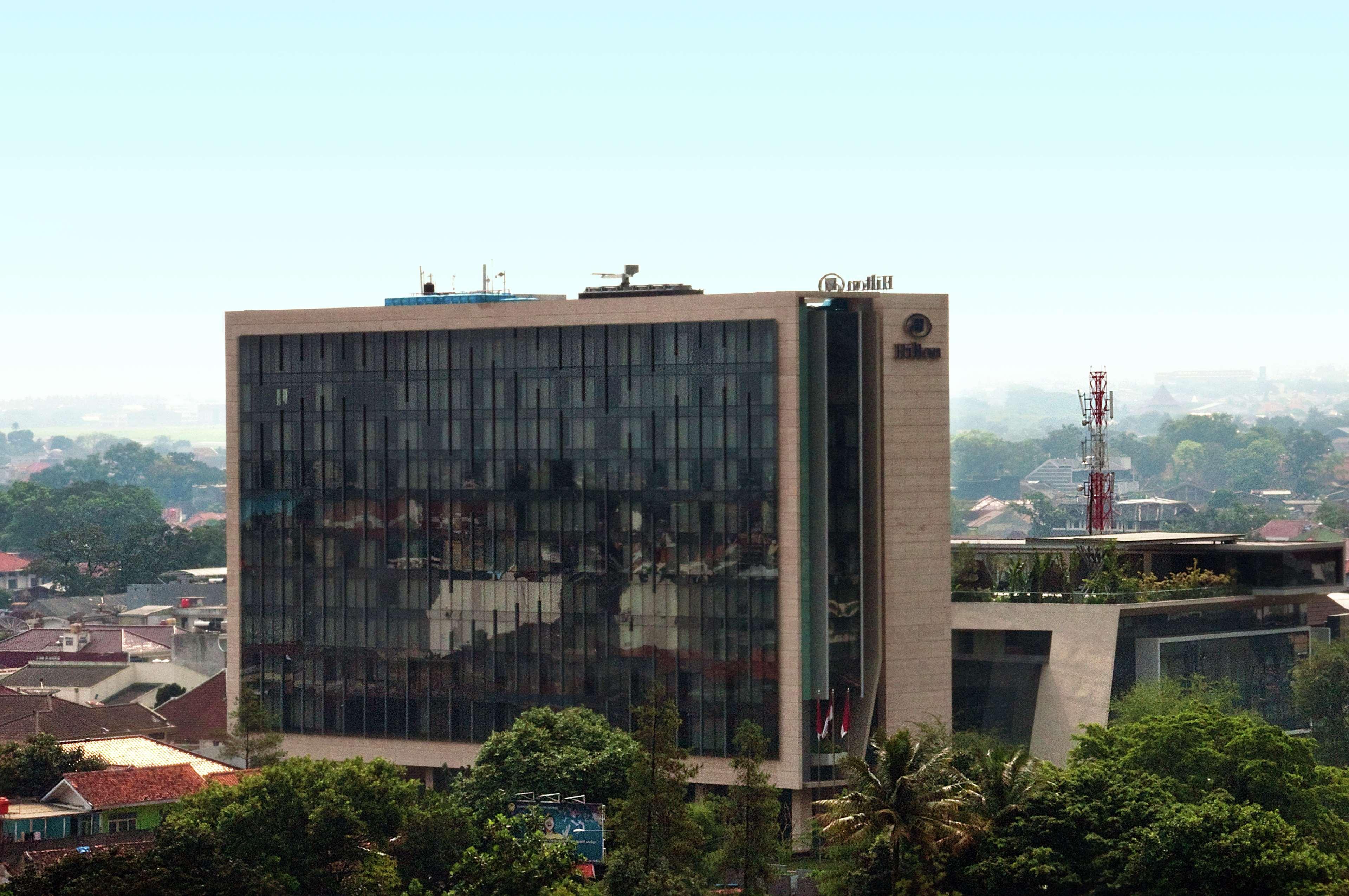 Hilton Bandung Hotell Eksteriør bilde