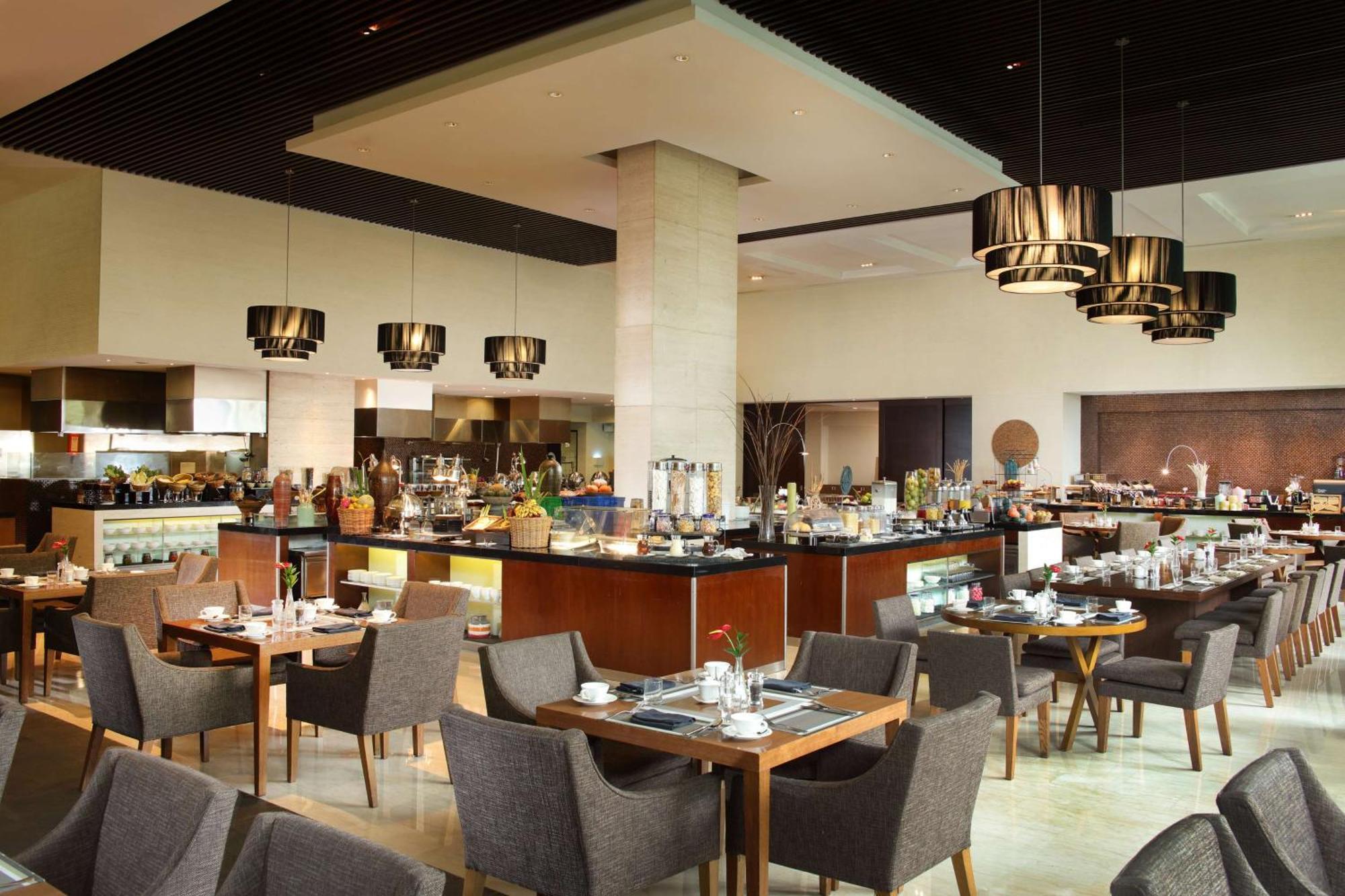 Hilton Bandung Hotell Eksteriør bilde